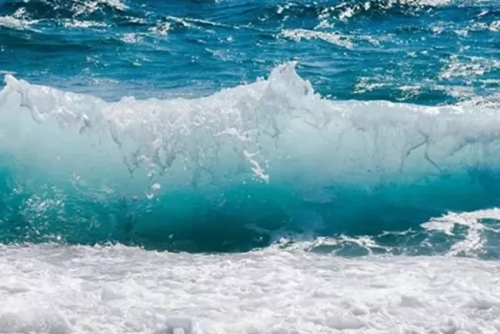 大海水命和海中金命在一起合适吗